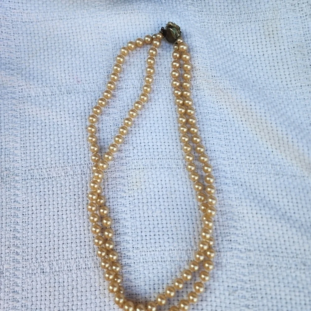 Vintage Japan Faux‎ pearls